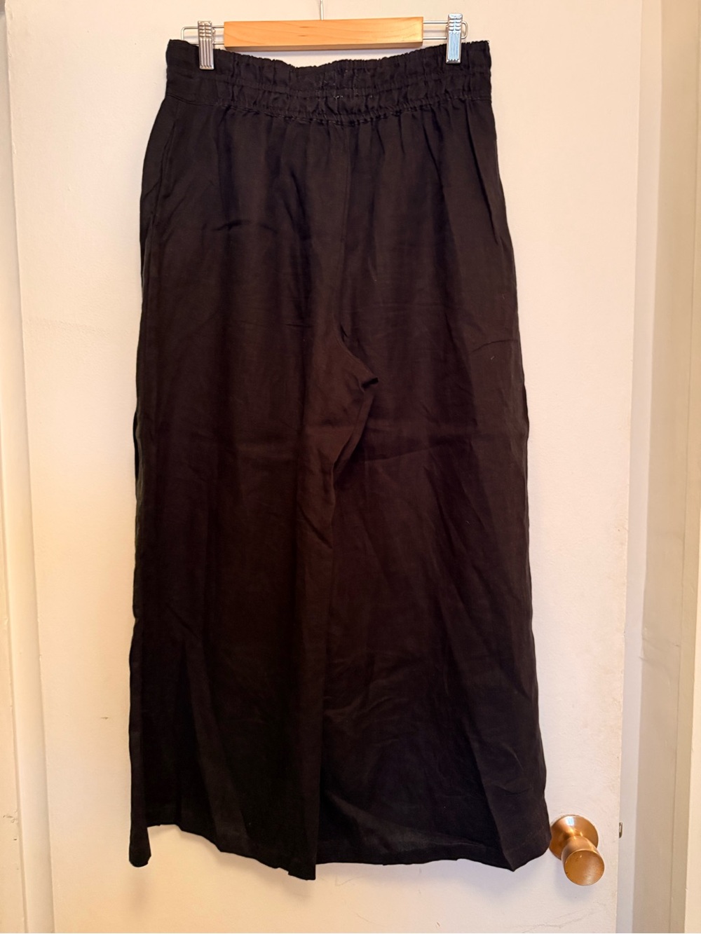 Anthropologie Black Elastic-Waist Linen Capris